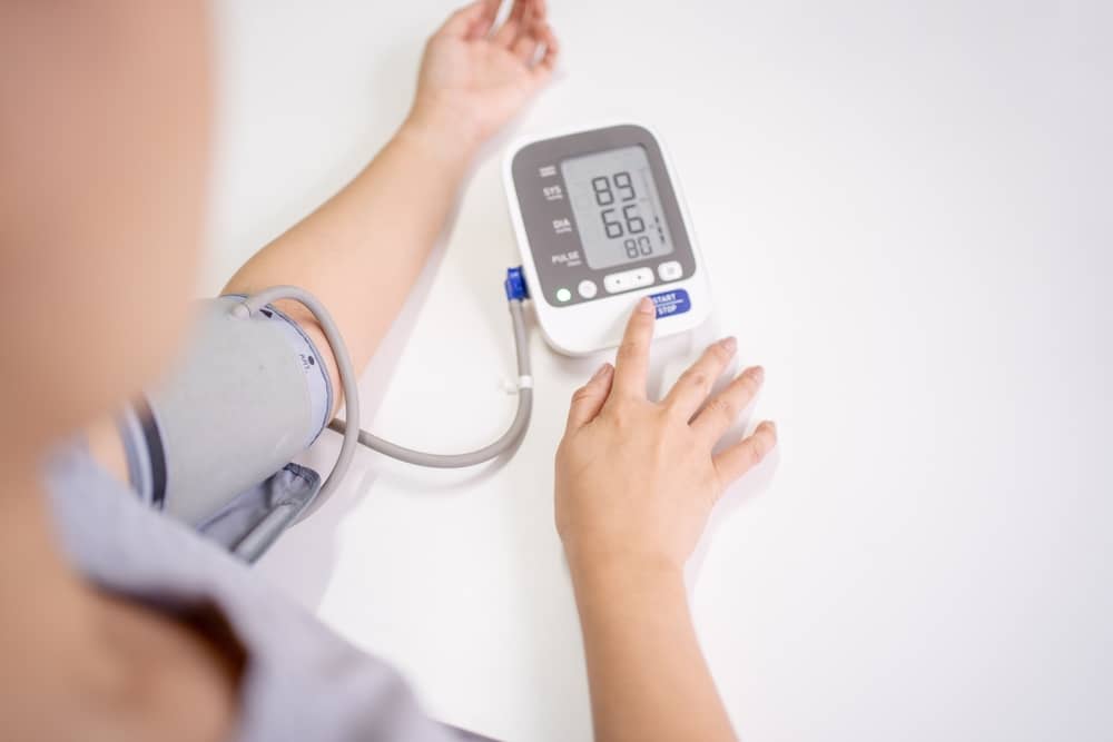 cách đọc máy đo huyết áp tại nhà